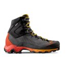 La Sportiva Aequilibrium Trek GTX carbon yellow